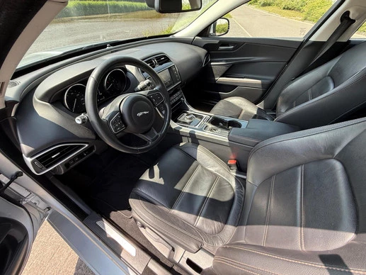 Jaguar XE - Afbeelding 17 van 30