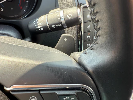 Jaguar XE - Afbeelding 28 van 30