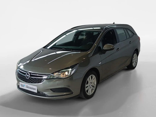 Opel Astra - Afbeelding 1 van 30
