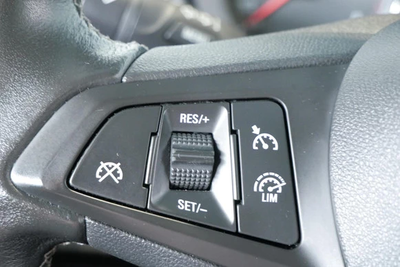 Opel Astra - Afbeelding 16 van 30