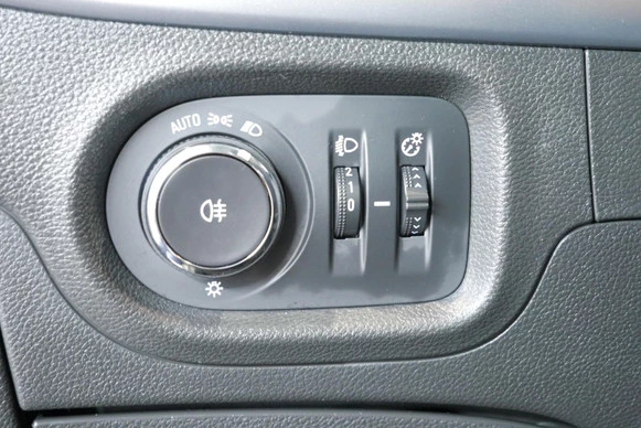 Opel Astra - Afbeelding 26 van 30
