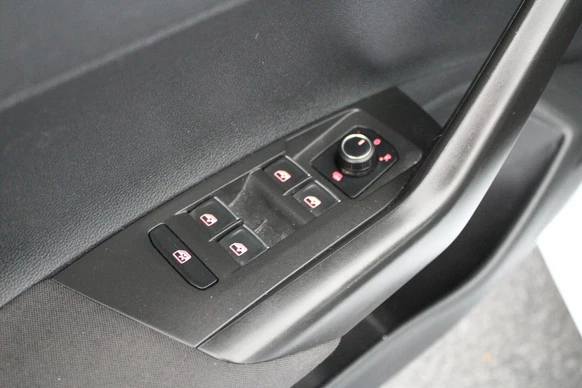 Volkswagen Polo - Afbeelding 14 van 30