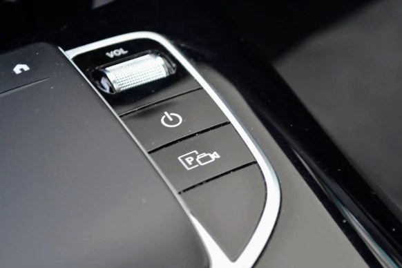 Mercedes-Benz EQC - Afbeelding 17 van 30