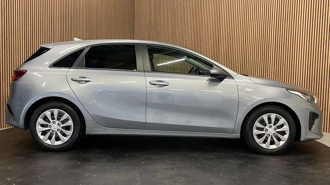 Kia Ceed - Afbeelding 9 van 30