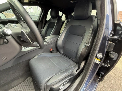 Jaguar XE - Afbeelding 12 van 25
