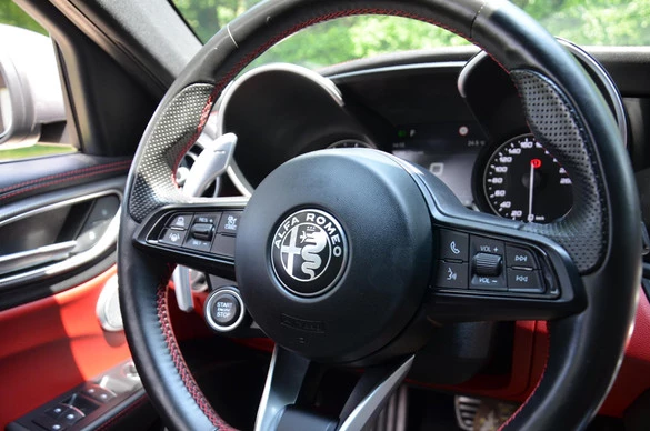 Alfa Romeo Giulia - Afbeelding 26 van 30