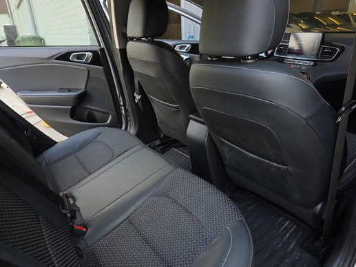 Kia Ceed - Afbeelding 15 van 26
