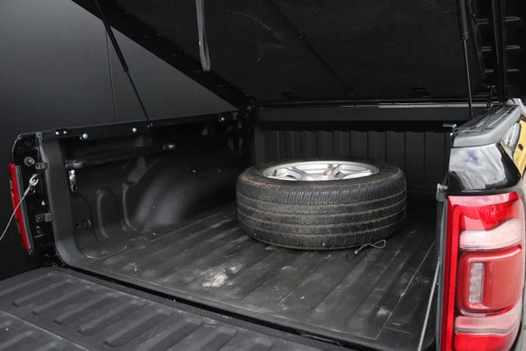 Dodge Ram 1500 - Afbeelding 18 van 30