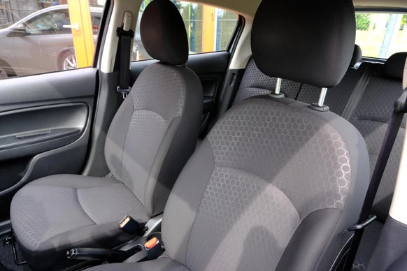 Mitsubishi Space Star - Afbeelding 16 van 25