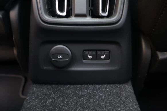 Volvo XC40 - Afbeelding 28 van 30