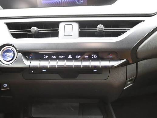 Lexus UX - Afbeelding 19 van 30
