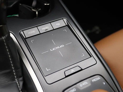 Lexus UX - Afbeelding 21 van 30