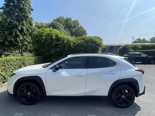 Lexus UX - Afbeelding 4 van 30