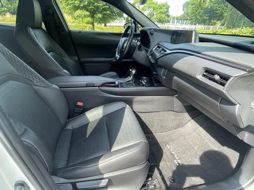 Lexus UX - Afbeelding 10 van 30