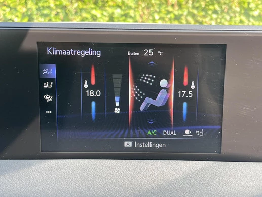 Lexus UX - Afbeelding 22 van 30
