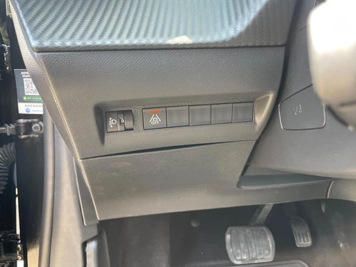 Peugeot e-208 - Afbeelding 19 van 30