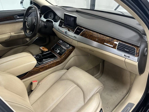 Audi S8 - Afbeelding 28 van 30