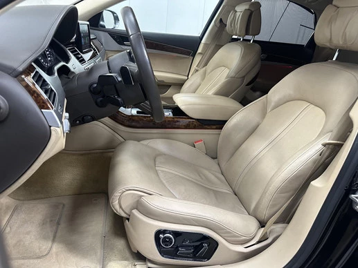 Audi S8 - Afbeelding 13 van 30