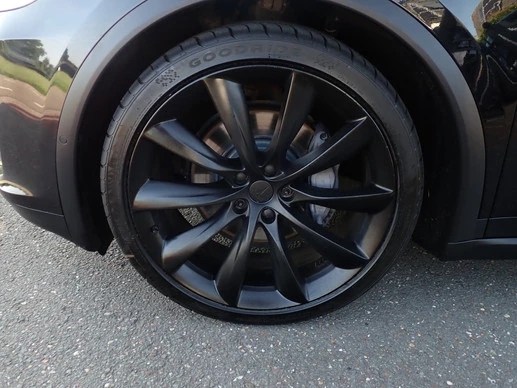 Tesla Model X - Afbeelding 8 van 30