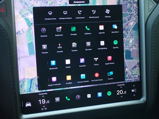 Tesla Model X - Afbeelding 17 van 30