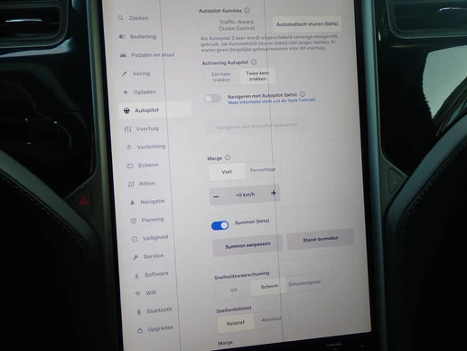 Tesla Model X - Afbeelding 19 van 30