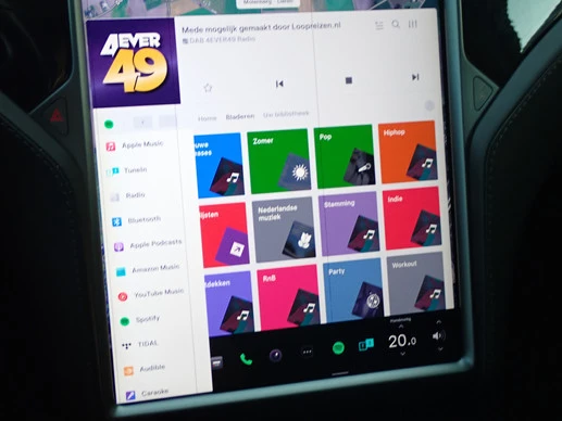 Tesla Model X - Afbeelding 24 van 30
