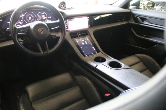 Porsche Taycan - Afbeelding 7 van 19