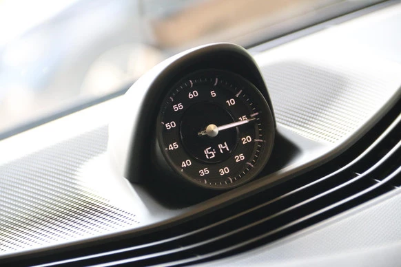 Porsche Taycan - Afbeelding 16 van 19