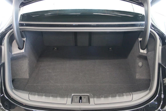 Porsche Taycan - Afbeelding 19 van 19