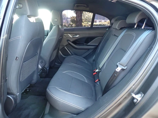 Jaguar I-PACE - Afbeelding 10 van 30