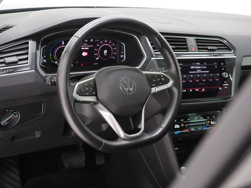 Volkswagen Tiguan - Afbeelding 17 van 30