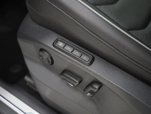 Volkswagen Tiguan - Afbeelding 19 van 30