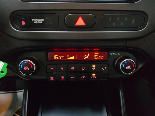 Kia Carens - Afbeelding 19 van 24