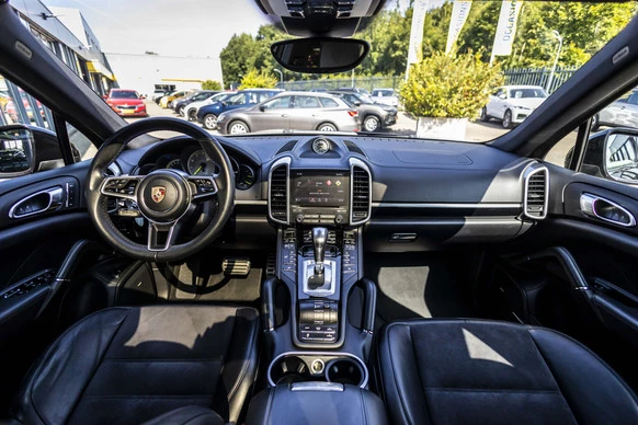Porsche Cayenne - Afbeelding 17 van 30