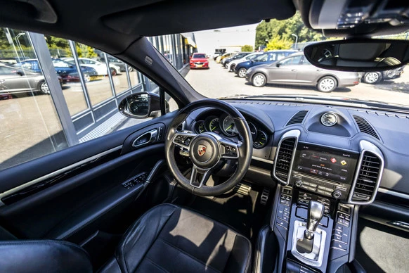 Porsche Cayenne - Afbeelding 19 van 30