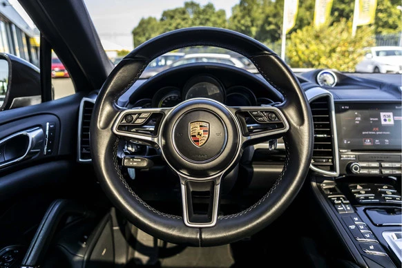 Porsche Cayenne - Afbeelding 20 van 30