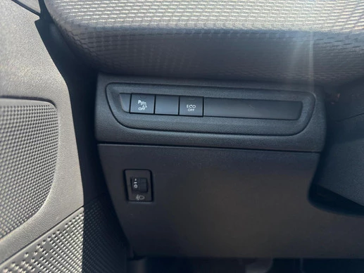 Peugeot 2008 - Afbeelding 24 van 28