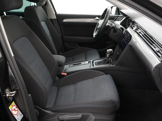 Volkswagen Passat - Afbeelding 3 van 30