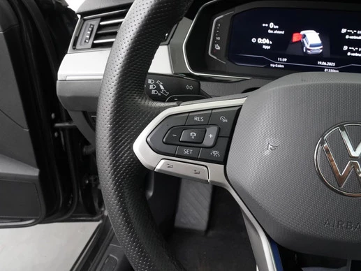 Volkswagen Passat - Afbeelding 8 van 30