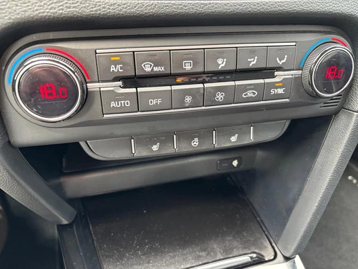 Kia XCeed - Afbeelding 8 van 30