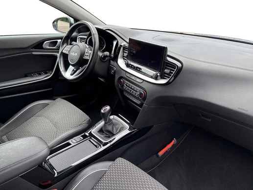 Kia XCeed - Afbeelding 18 van 30