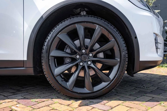 Tesla Model X - Afbeelding 9 van 30