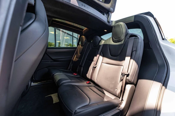 Tesla Model X - Afbeelding 23 van 30
