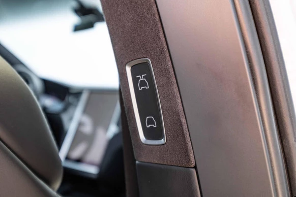 Tesla Model X - Afbeelding 24 van 30