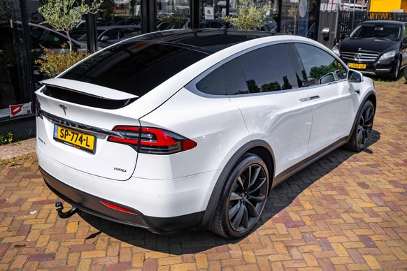 Tesla Model X - Afbeelding 28 van 30