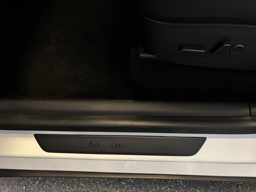 Tesla Model Y - Afbeelding 10 van 30