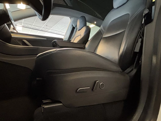 Tesla Model Y - Afbeelding 11 van 30