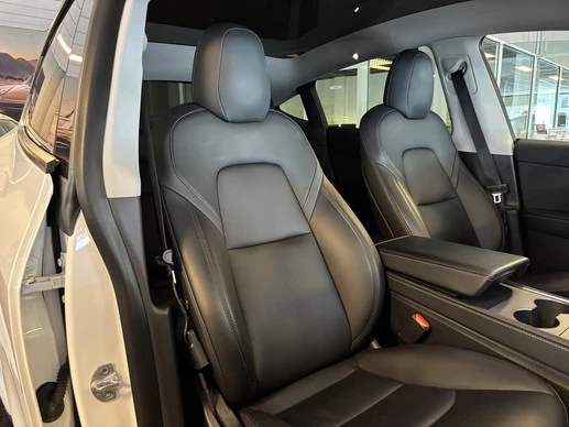 Tesla Model Y - Afbeelding 23 van 30