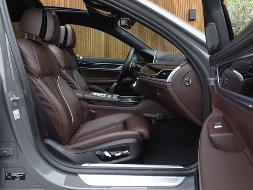 BMW 7 Serie - Afbeelding 13 van 30