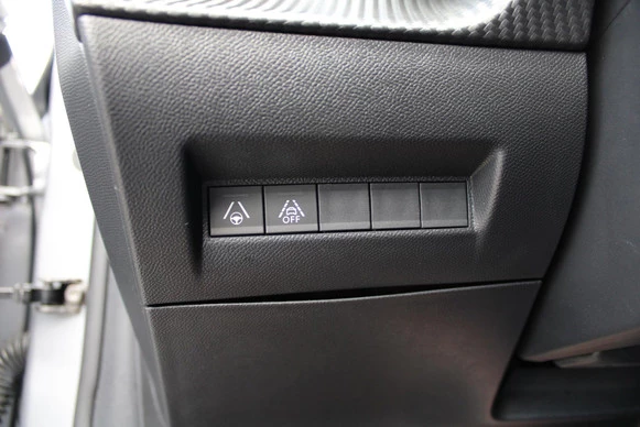 Peugeot e-208 - Afbeelding 11 van 30